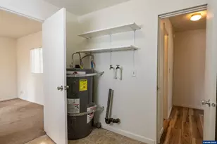 270 Gwinn St W, Monmouth, OR 97361 - Photo 17