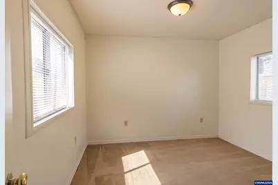 270 Gwinn St W, Monmouth, OR 97361 - Photo 27