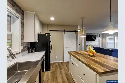 11633 Warbler Ln NE, Aurora, OR 97002 - Photo 17