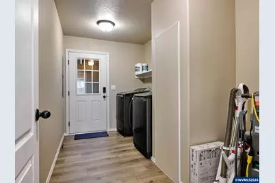 11633 Warbler Ln NE, Aurora, OR 97002 - Photo 37