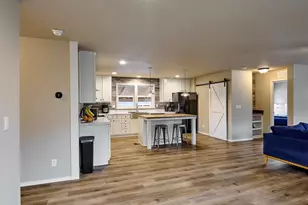 11633 Warbler Ln NE, Aurora, OR 97002 - Photo 9