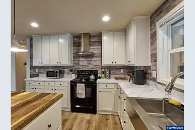 11633 Warbler Ln NE, Aurora, OR 97002 - Photo 15