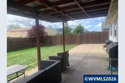 1048 Kees St, Lebanon, OR 97355 - Photo 13