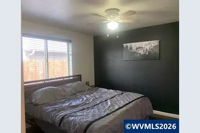 1048 Kees St, Lebanon, OR 97355 - Photo 11