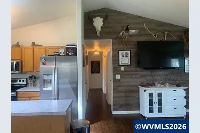 1048 Kees St, Lebanon, OR 97355 - Photo 7