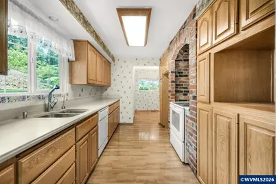 2225 W 28th Av, Eugene, OR 97405 - Photo 11