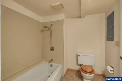 2225 W 28th Av, Eugene, OR 97405 - Photo 31