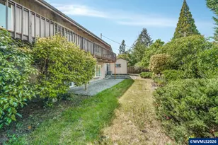 2225 W 28th Ave, Eugene, OR 97405 - Photo 27