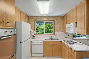 3157 NW Norwood Dr, Corvallis, OR 97330 - Photo 13