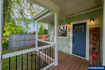 221 N 3rd St, Jefferson, OR 97352 - Photo 5