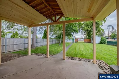 221 N 3rd St, Jefferson, OR 97352 - Photo 23