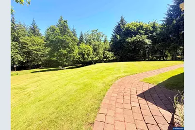 39011 Trillium Ln, Corvallis, OR 97330 - Photo 9