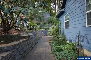 1876 NW Woodland Dr, Corvallis, OR 97330 - Photo 33
