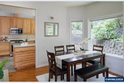 1876 NW Woodland Dr, Corvallis, OR 97330 - Photo 13