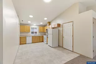 4439 Longacres Ave NE, Salem, OR 97301 - Photo 13