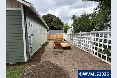 1380 Saginaw St S, Salem, OR 97302 - Photo 5