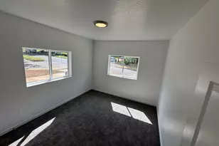 1380 Saginaw St S, Salem, OR 97302 - Photo 7