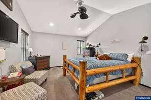 2576 Laurel Ave NE, Salem, OR 97301 - Photo 33