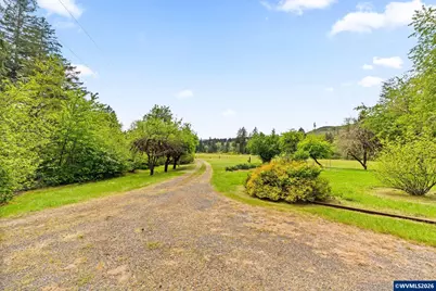 93933 Marcola Rd, Marcola, OR 97454 - Photo 23
