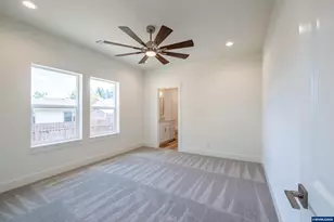730 E Elmore St, Lebanon, OR 97355 - Photo 15