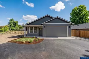 730 E Elmore St, Lebanon, OR 97355 - Photo 1