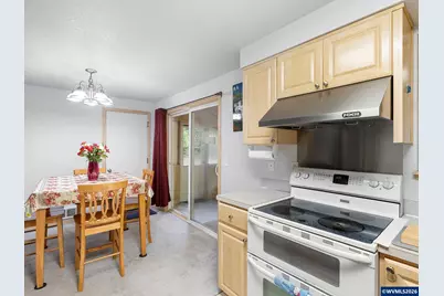 16110 S Maplelane Rd, Oregon City, OR 97045 - Photo 17