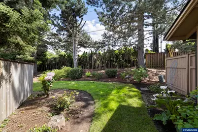 1108 Karen Wy NW, Salem, OR 97304 - Photo 33