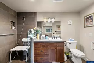 1108 Karen Way NW, Salem, OR 97304 - Photo 23