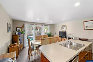 1108 Karen Way NW, Salem, OR 97304 - Photo 17