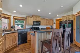 7601 Fire Hall Rd, Grand Ronde, OR 97347 - Photo 7