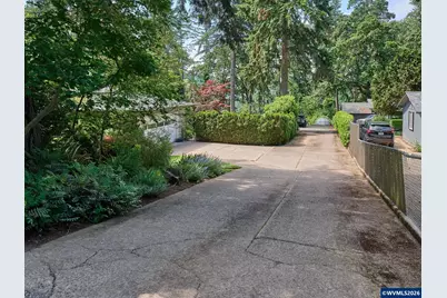 5710 Joseph St SE, Salem, OR 97317 - Photo 5