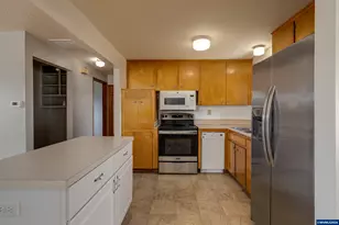 2043 Sallal Rd, Woodburn, OR 97071 - Photo 5