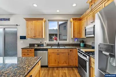 1202 Albatross Ct, Sweet Home, OR 97386 - Photo 13