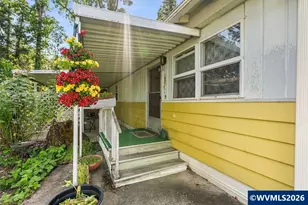 11847 Chateau Dr NE, Woodburn, OR 97071 - Photo 9