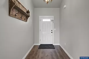 575 Egret Ave, Halsey, OR 97348 - Photo 7