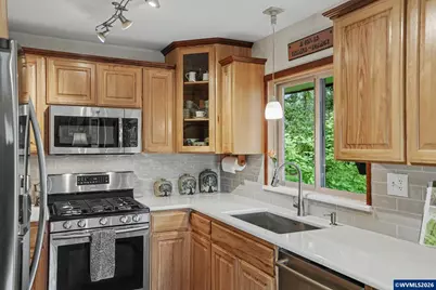 34348 Grenz Ln NE, Albany, OR 97322 - Photo 13