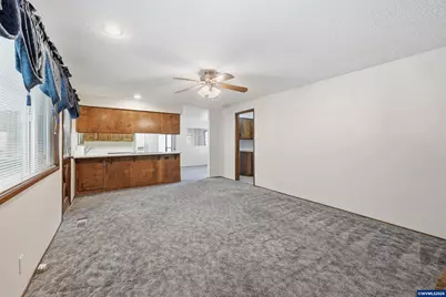 488 Cascade Dr, Springfield, OR 97478 - Photo 19