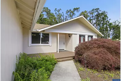 488 Cascade Dr, Springfield, OR 97478 - Photo 5