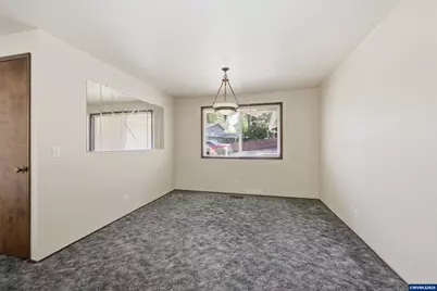 488 Cascade Dr, Springfield, OR 97478 - Photo 11