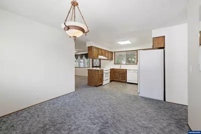 488 Cascade Dr, Springfield, OR 97478 - Photo 13