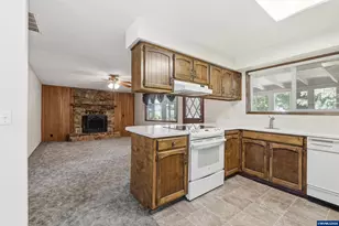 488 Cascade Dr, Springfield, OR 97478 - Photo 15
