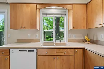 223 McNary Heights Dr N, Keizer, OR 97303 - Photo 9
