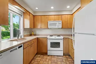 223 McNary Heights Dr N, Keizer, OR 97303 - Photo 7