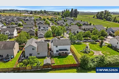1149 Dahlia St, Woodburn, OR 97071 - Photo 35
