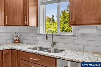 1149 Dahlia St, Woodburn, OR 97071 - Photo 11