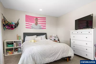 2689 Fillmore Av NW, Salem, OR 97304 - Photo 41
