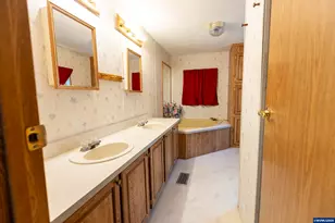 1225 NE Canyon Dr, Toledo, OR 97391 - Photo 11