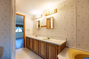 1225 NE Canyon Dr, Toledo, OR 97391 - Photo 13
