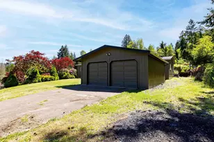 1225 NE Canyon Dr, Toledo, OR 97391 - Photo 3