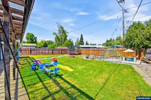 200 SE Walnut Ave, Dallas, OR 97338 - Photo 33